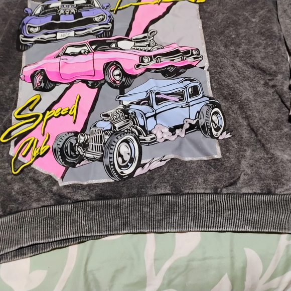 No Boundaries Gray Hot Rod Graphic Long Sleeve Tee - Picture 5 of 12